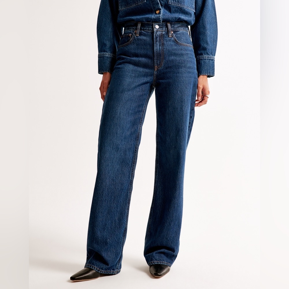 Abercrombie High-Rise Loose Jean in Dark Wash, Long Length - Picture 2 of 8